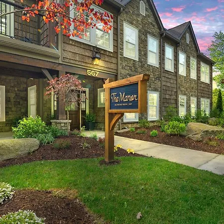 The Blowing Rock Manor